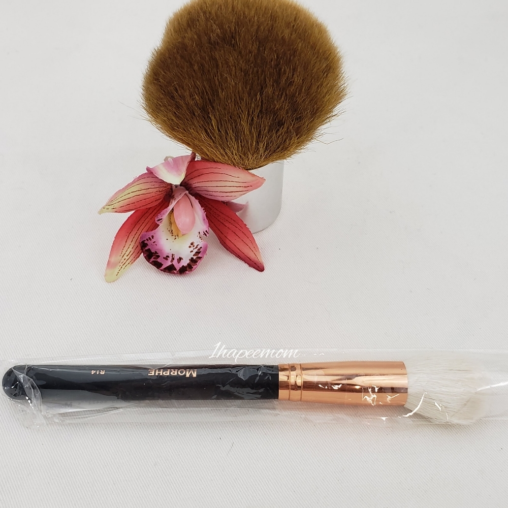 Morphe R14 Round Contour Brush - Picture 4 of 8